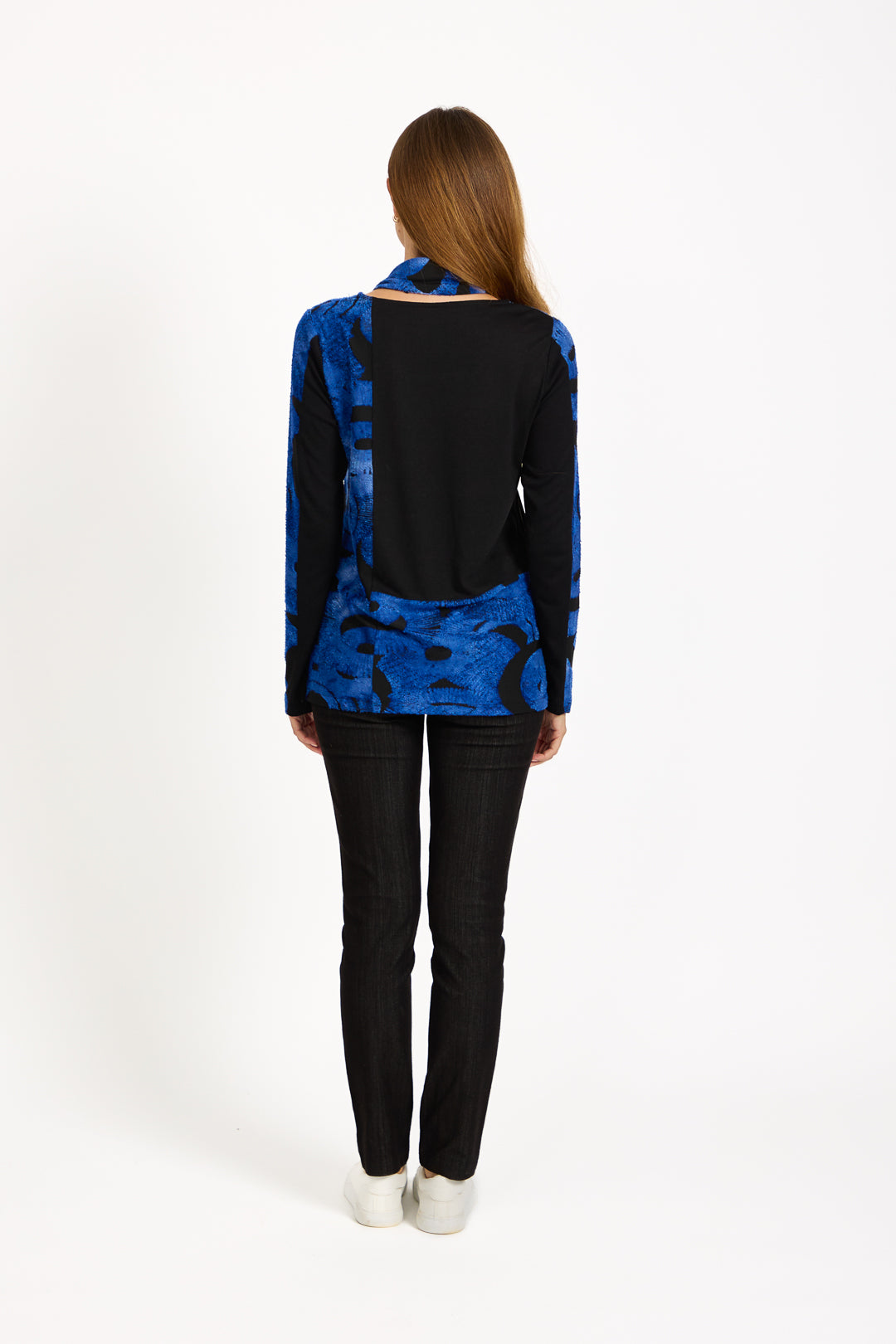 Textured Bordered Top with Scarf