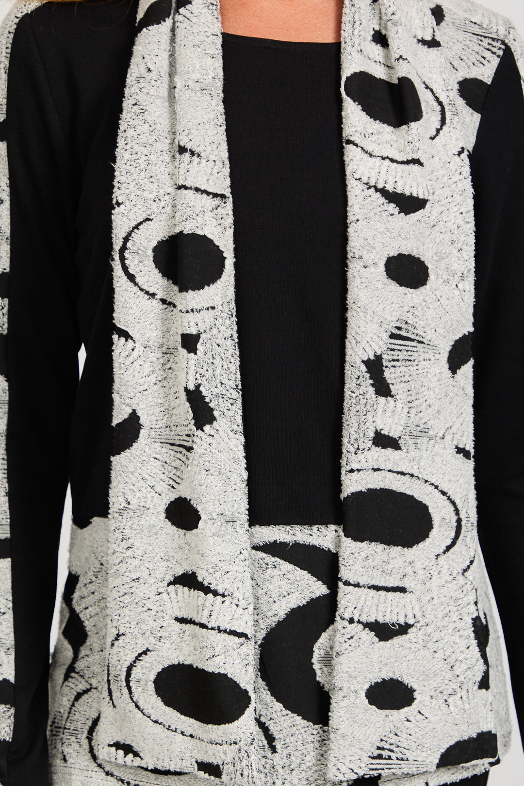 Textured Bordered Top with Scarf