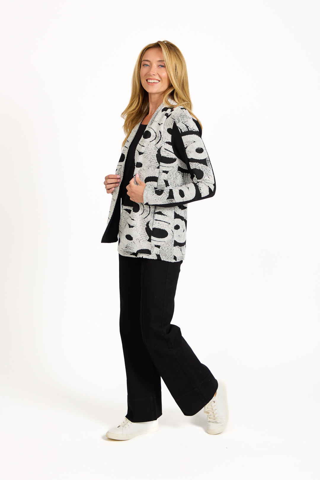 Textured Bordered Top with Scarf