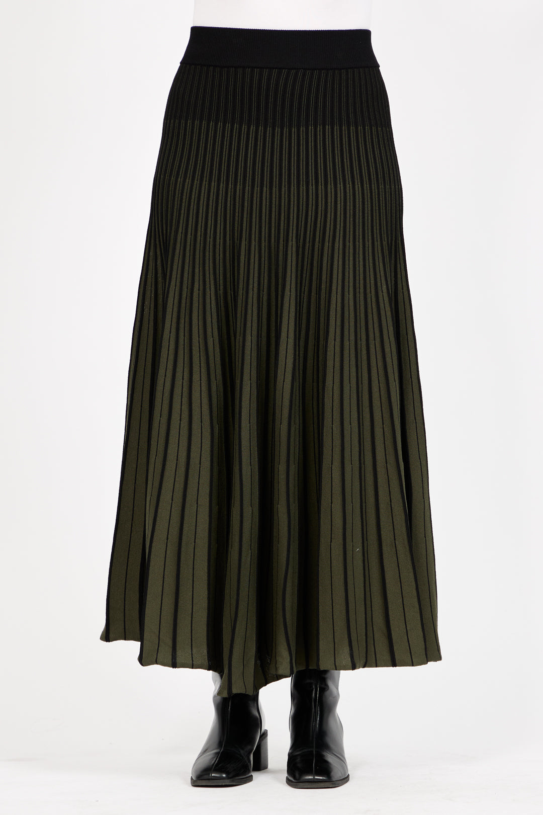 Stripe Knitted Pleated Skirt