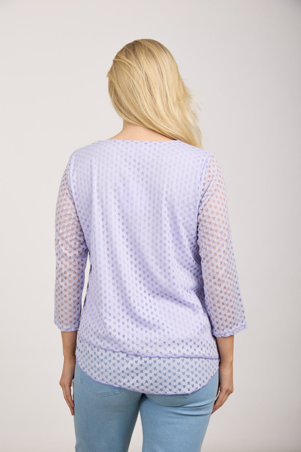 Asymmetric Mesh Layered Top