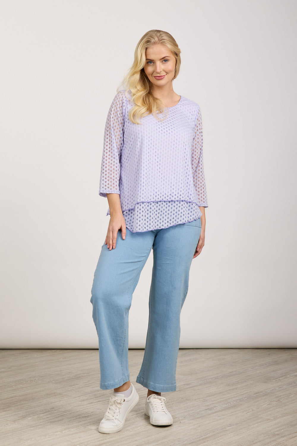 Asymmetric Mesh Layered Top