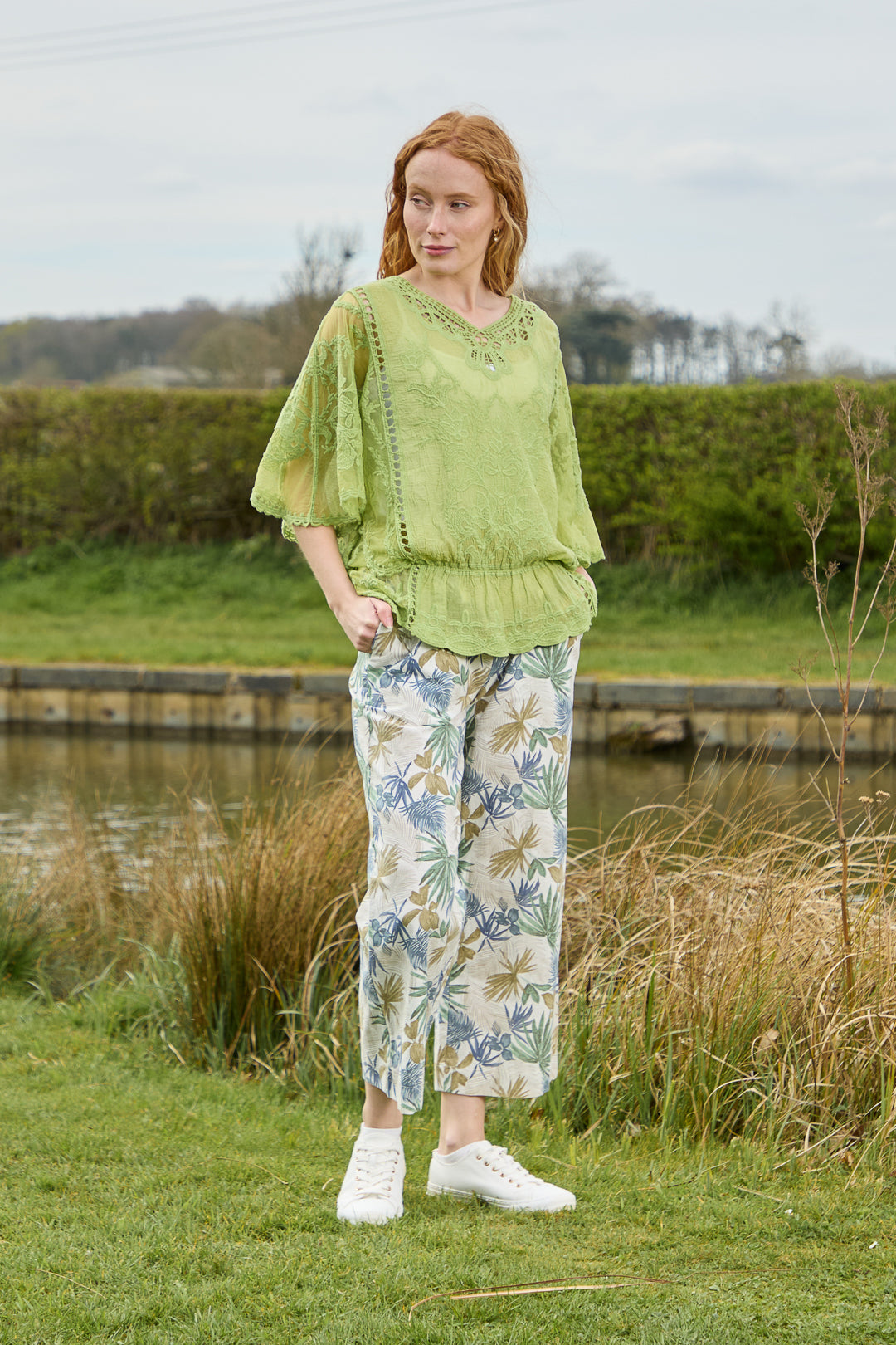 Palm Print Linen Blend Wide Leg Trousers with Belt