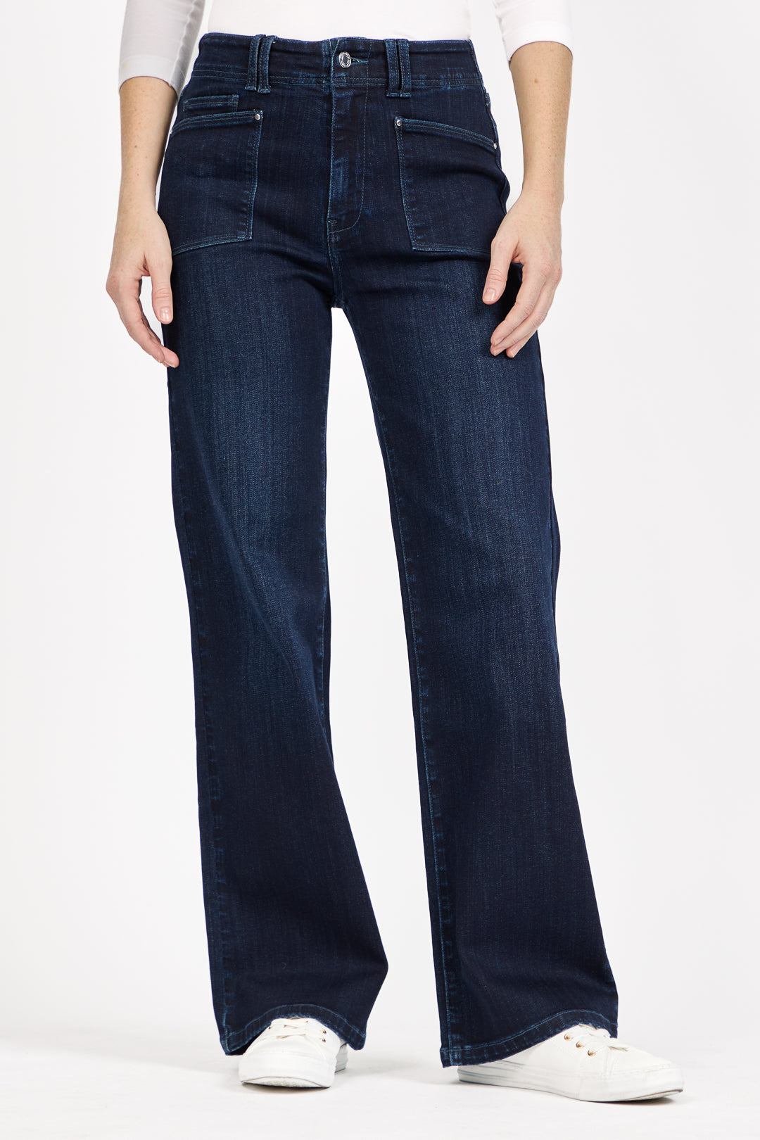 Square Pocket Wide Leg Jeans