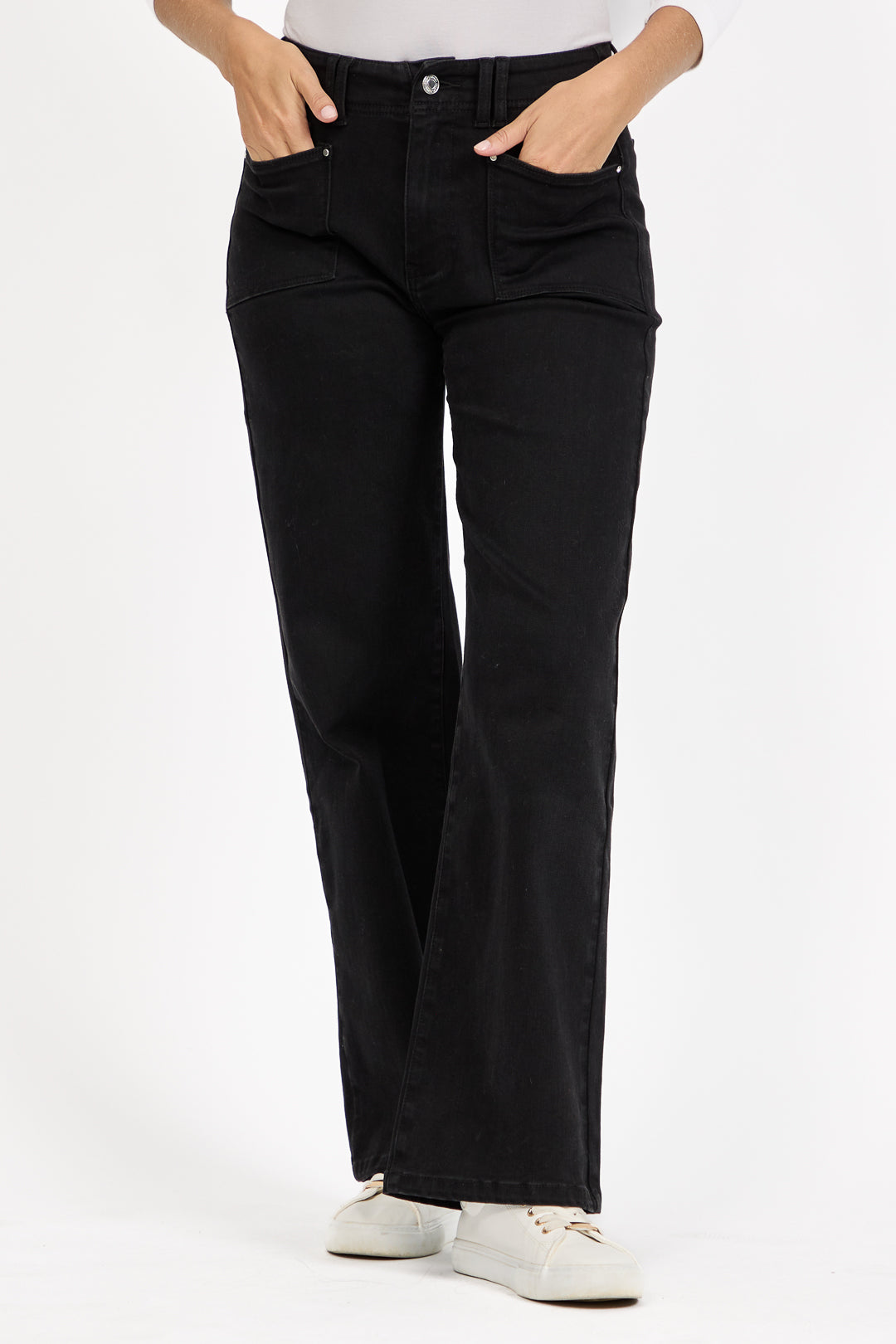 Square Pocket Wide Leg Jeans