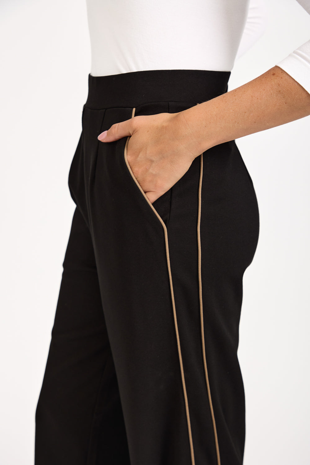 Wide Leg Piped Seam Trousers