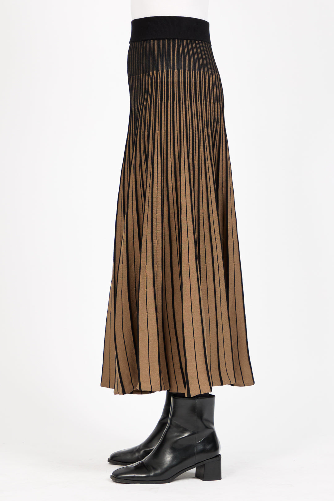 Stripe Knitted Pleated Skirt